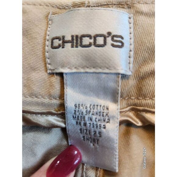 W6  Chico's khaki jeans with decorative rhinestone pockets, petite - Picture 7 of 7